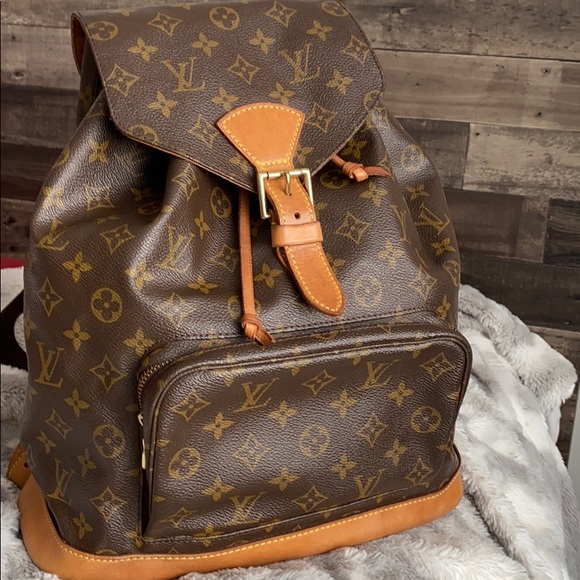 Louis Vuitton Handbags - ⭐️SOLD⭐️Louis Vuitton Montsouris GM